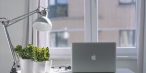 A clean, organized teen study desk setup designed for focus and productivity.