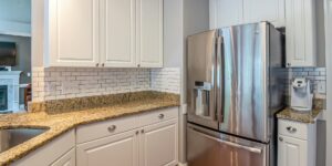 A clean, organized kitchen counter with a morning checklist, representing a stress-free start to the day.
