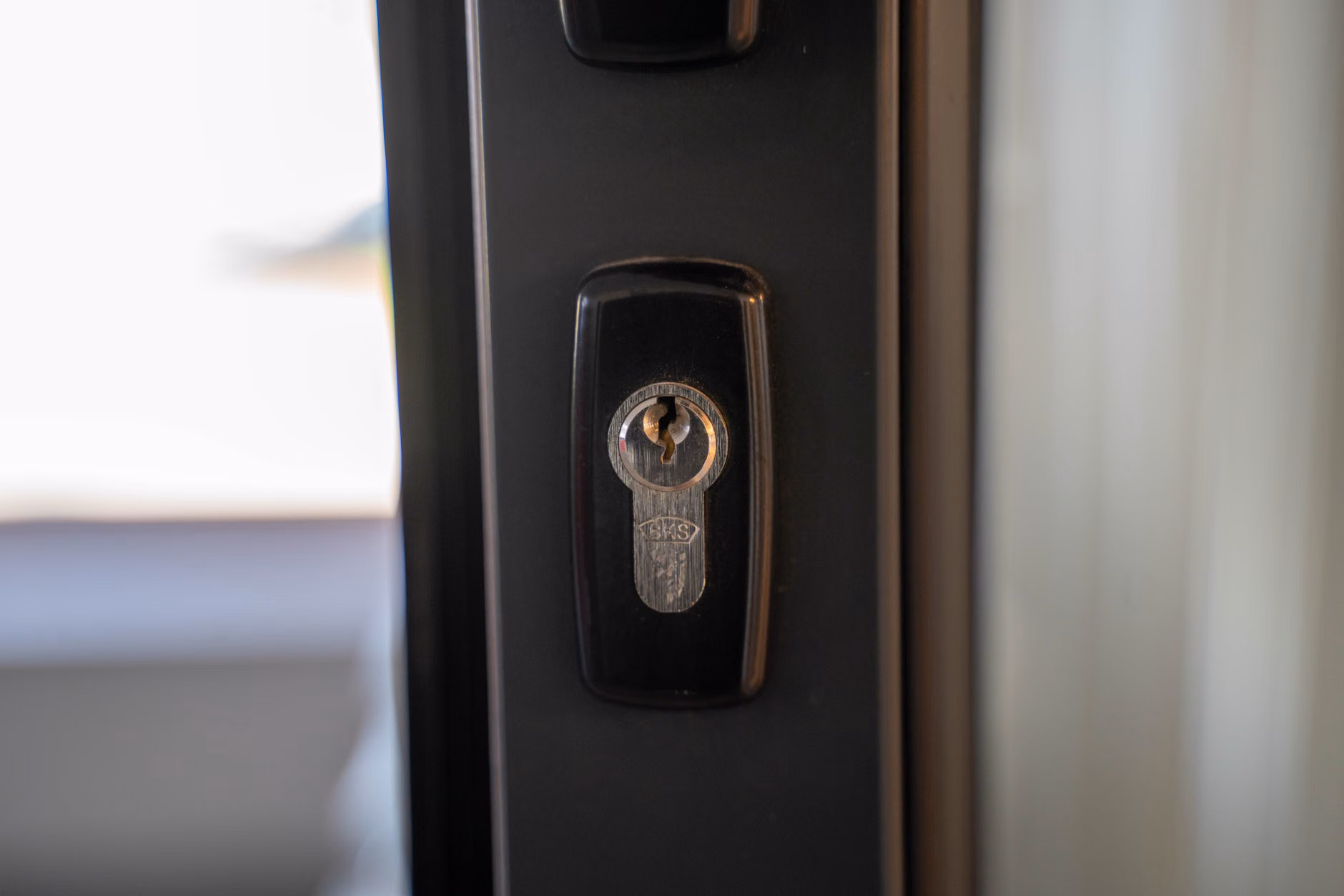 A secure physical key lockbox for home exchange safety.