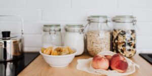 A clean, sustainable kitchen setup reflecting the future of plastic-free shopping.